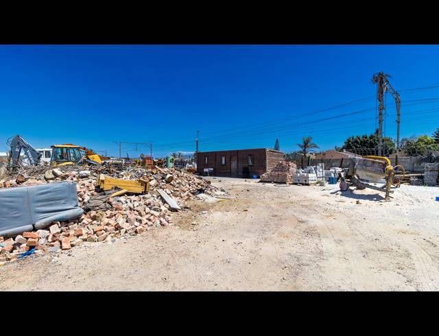 9,923M² WAREHOUSE FOR SALE IN BRACKENFELL INDUSTRIAL
